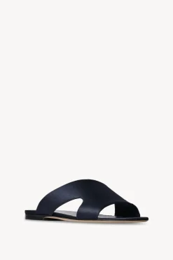 Anita Sandal