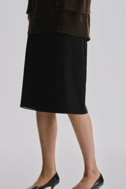Ivera Skirt