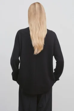 Stepny Turtleneck