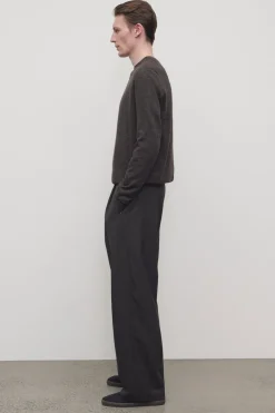 Thom Pant
